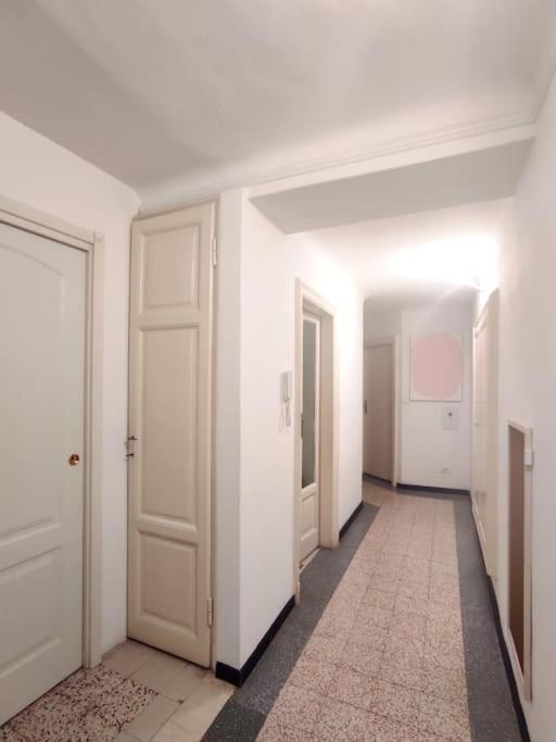 Bel Appartement Dans Le Centre De Milan Luaran gambar