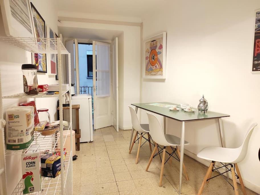 Bel Appartement Dans Le Centre De Milan Luaran gambar